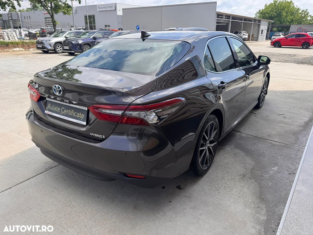 Toyota Camry 2.5 Exclusive - 7