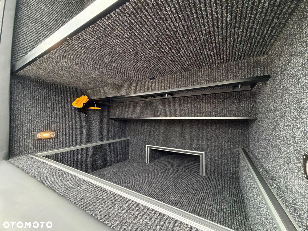 Mercedes-Benz Sprinter 519 - 8