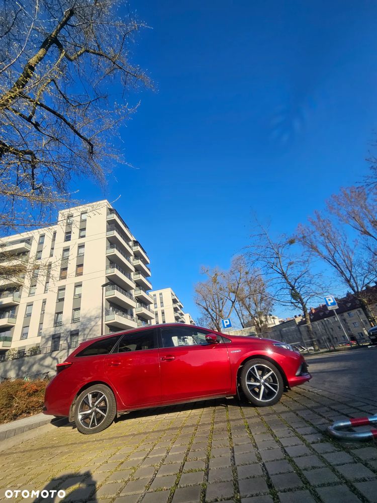 Toyota Auris Hybrid 135 Prestige - 8