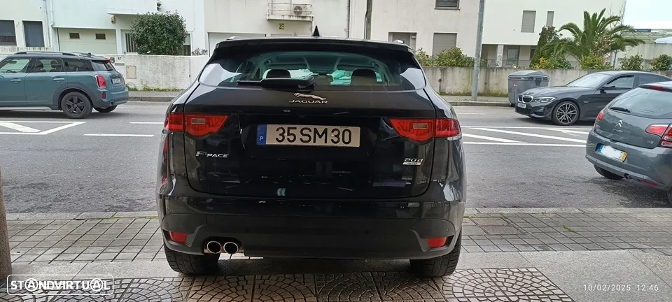 Jaguar F-Pace 2.0 i4D Prestige AWD Aut. - 9