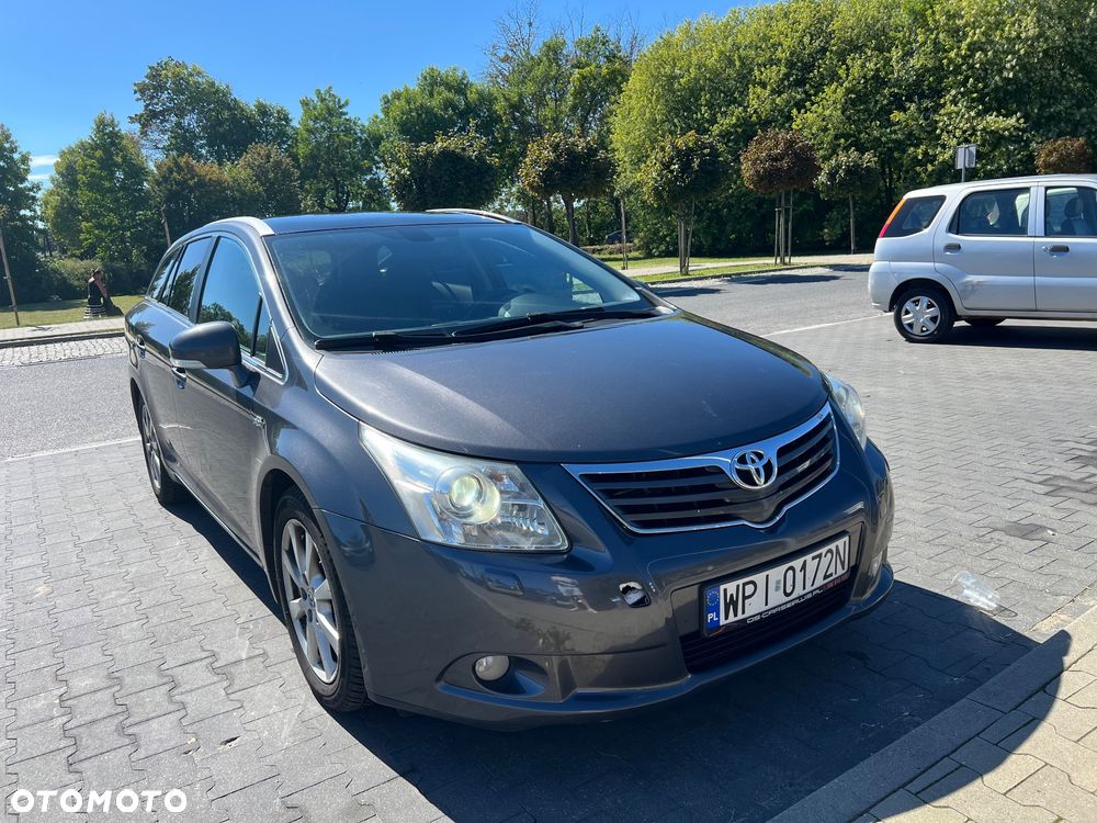 Toyota Avensis 2.2 D-4D Prestige NAVI - 2