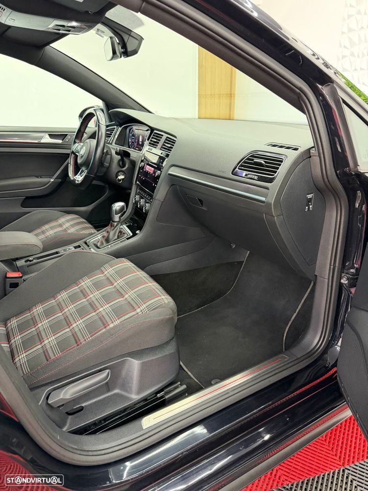 VW Golf 2.0 TSI GTI DSG Performance - 20