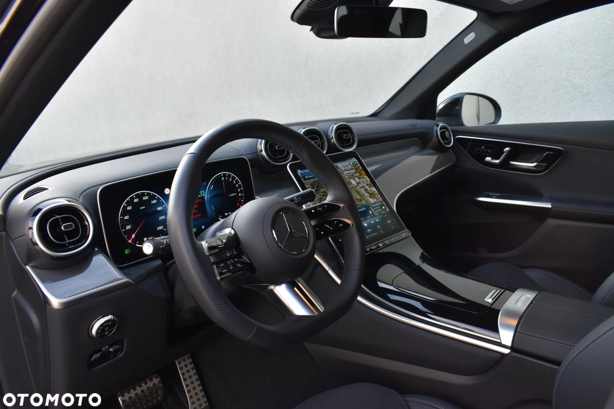 Mercedes-Benz GLC 300 e 4-Matic AMG Line - 13