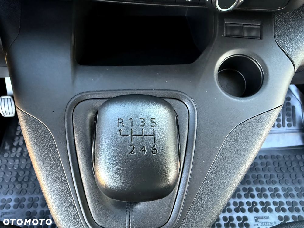 Toyota Proace City Verso 1.5 D-4D Business - 25