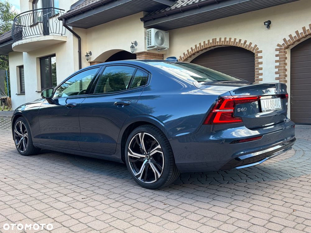 Volvo S60 B5 B AWD Ultimate Dark - 3