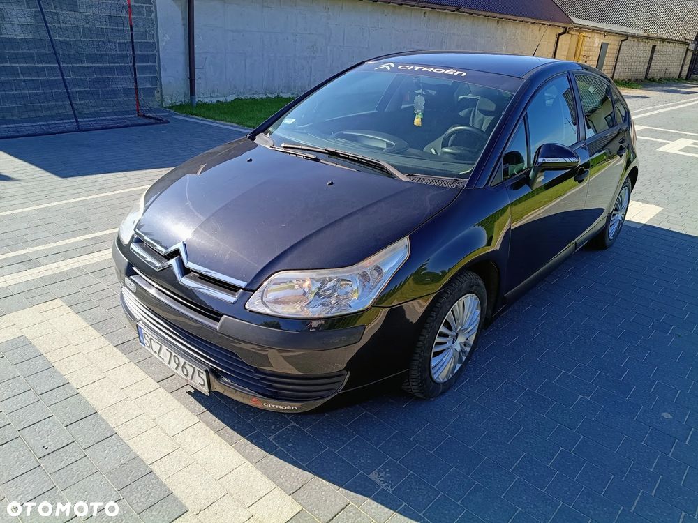 Citroën C4 1.6 16V Confort - 10