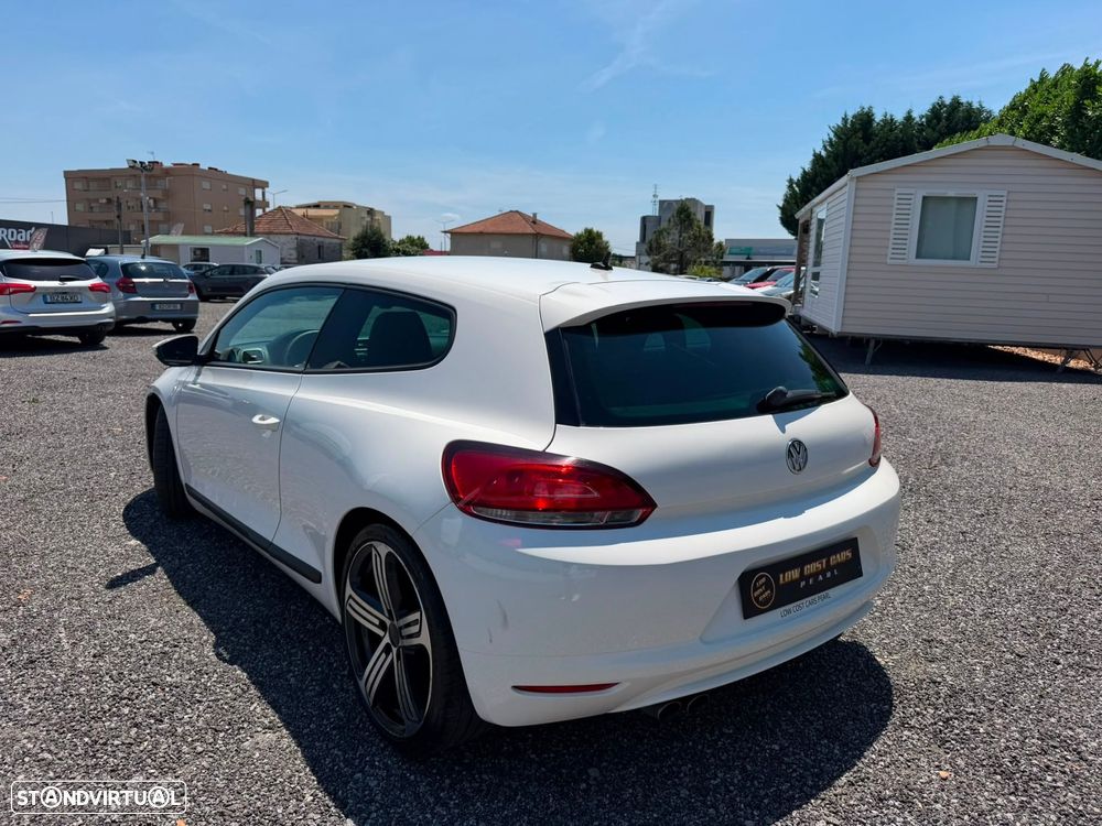 VW Scirocco 2.0 TDI Sport DSG - 5