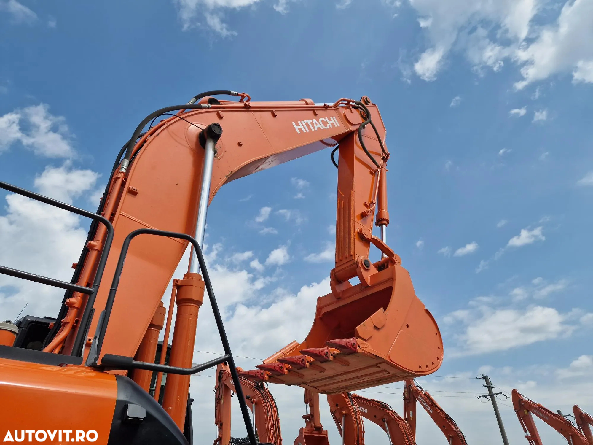 Hitachi ZX350LCN-6, 2020, 5.169h, cupa NOUA 2,2mc, Inst picon, Camera spate, Camere laterale, Lant 80% ok, Posibitate leasing 4 ani, Posibilitate inchiriere, PRET VANZARE PROMOTIONAL -126.900 EUR+Tva - 22