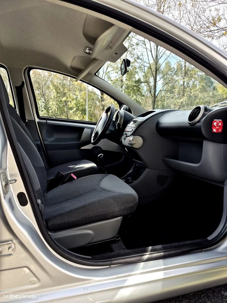 Peugeot 107 1.0 Urban Style - 14