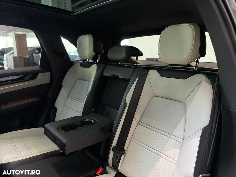 Porsche Cayenne - 12