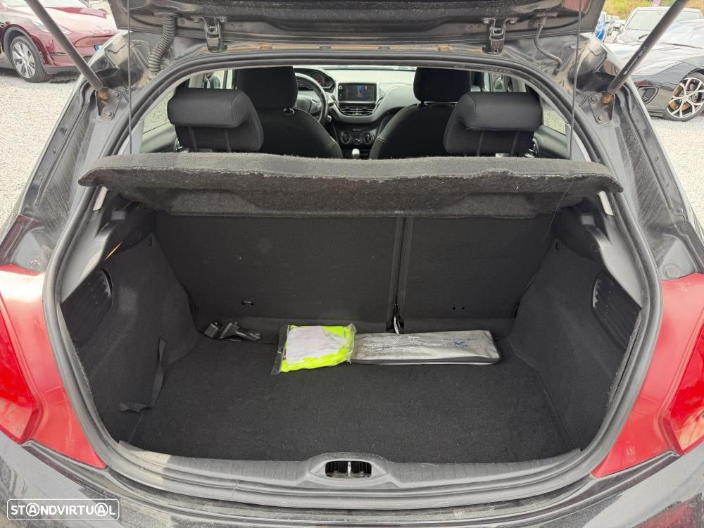 Peugeot 208 1.4 HDi Allure - 15