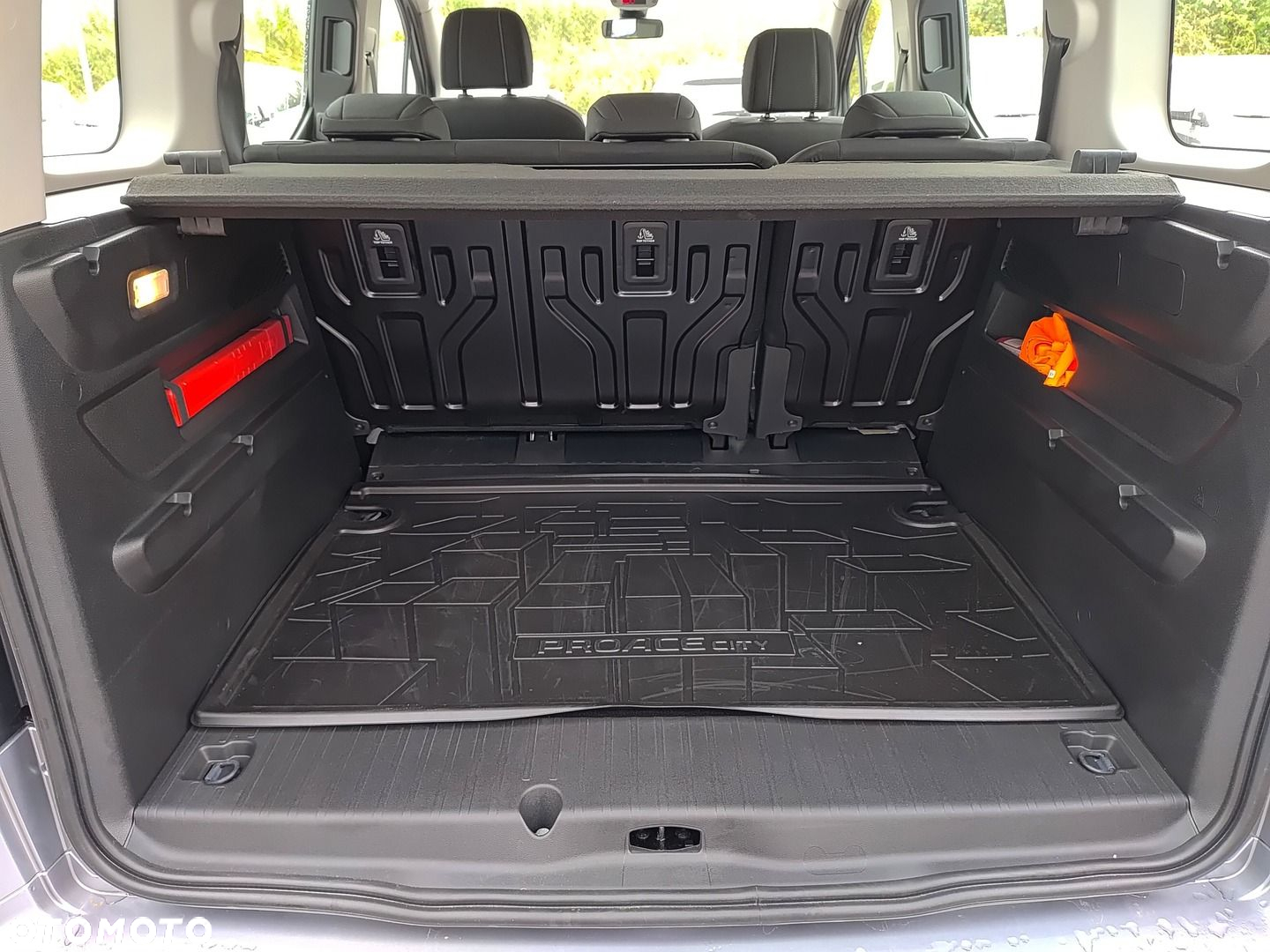 Toyota Proace City Verso 1.2 D-4T Business - 8