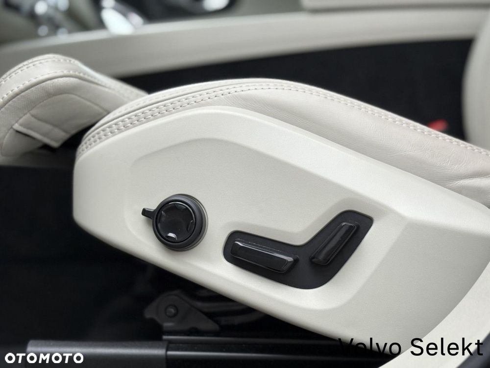Volvo XC 60 - 31