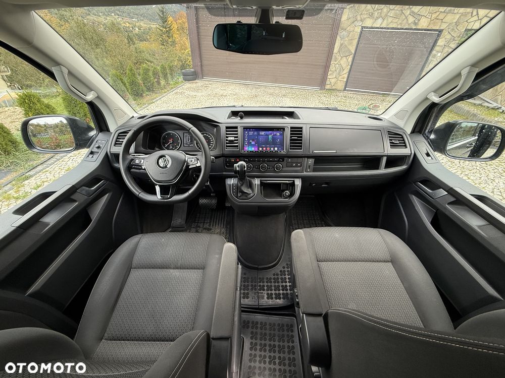 Volkswagen Caravelle - 6