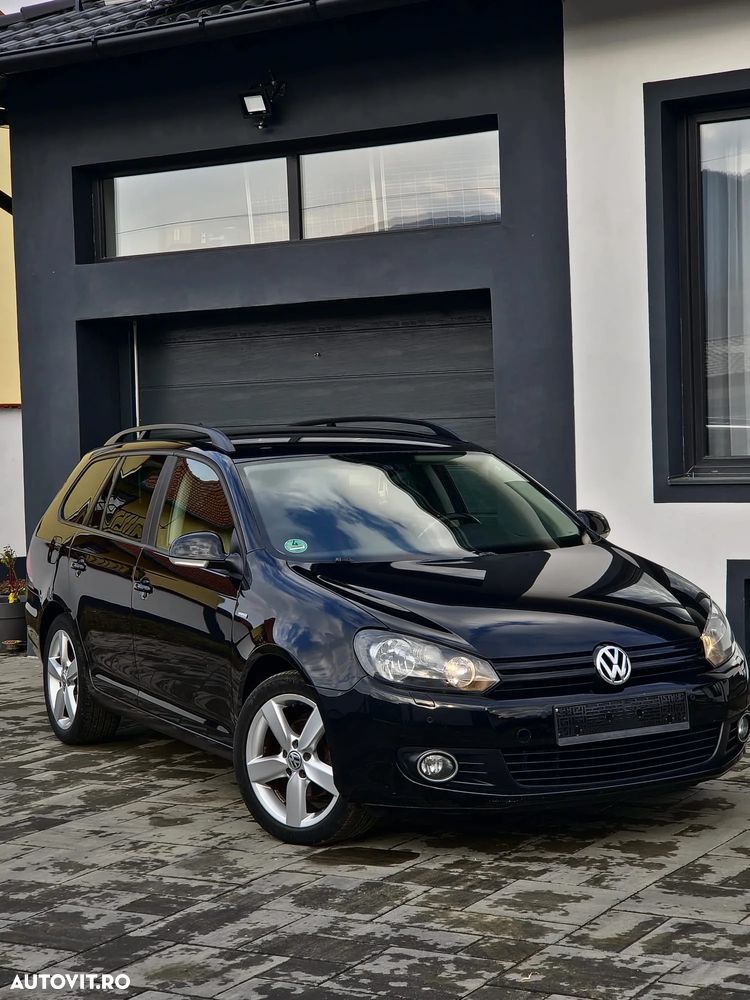 Volkswagen Golf - 1