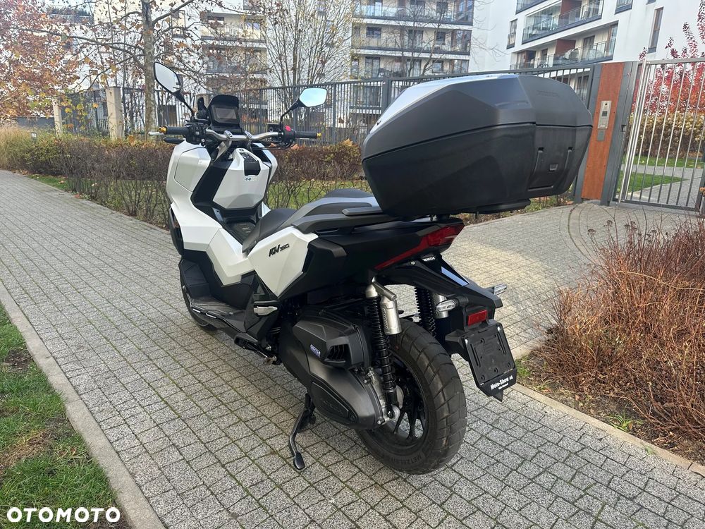 Honda ADV350 - 8