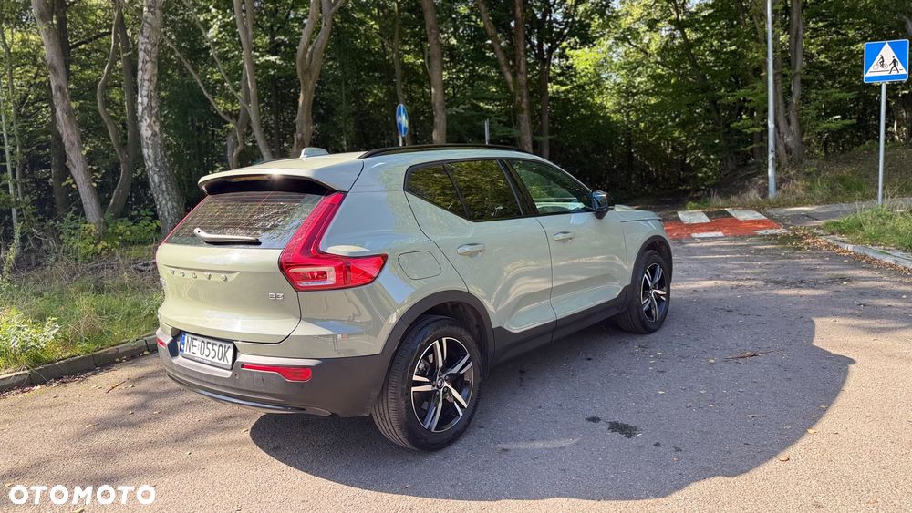 Volvo XC 40 B3 Plus Dark - 9