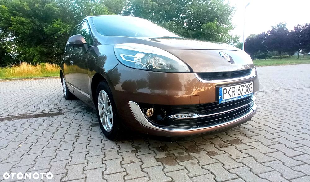 Renault Grand Scenic - 1