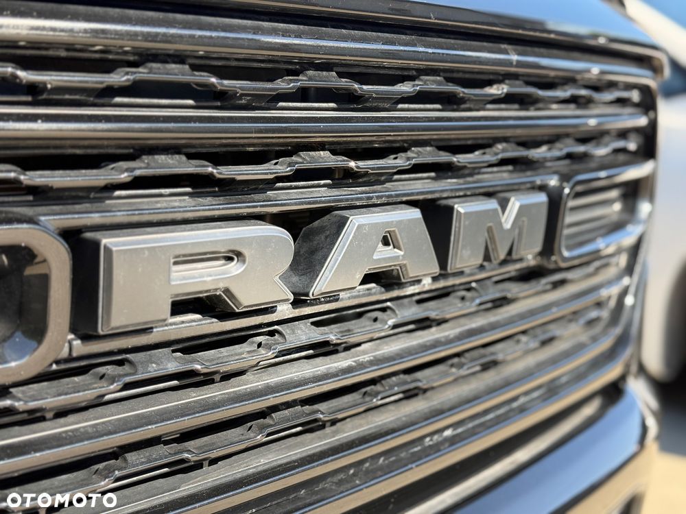 RAM 1500 - 17