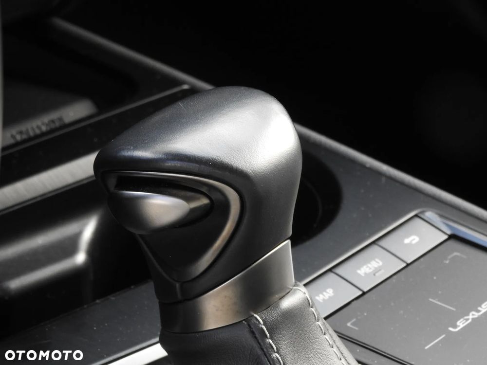 Lexus UX 250h Prestige 2WD - 11