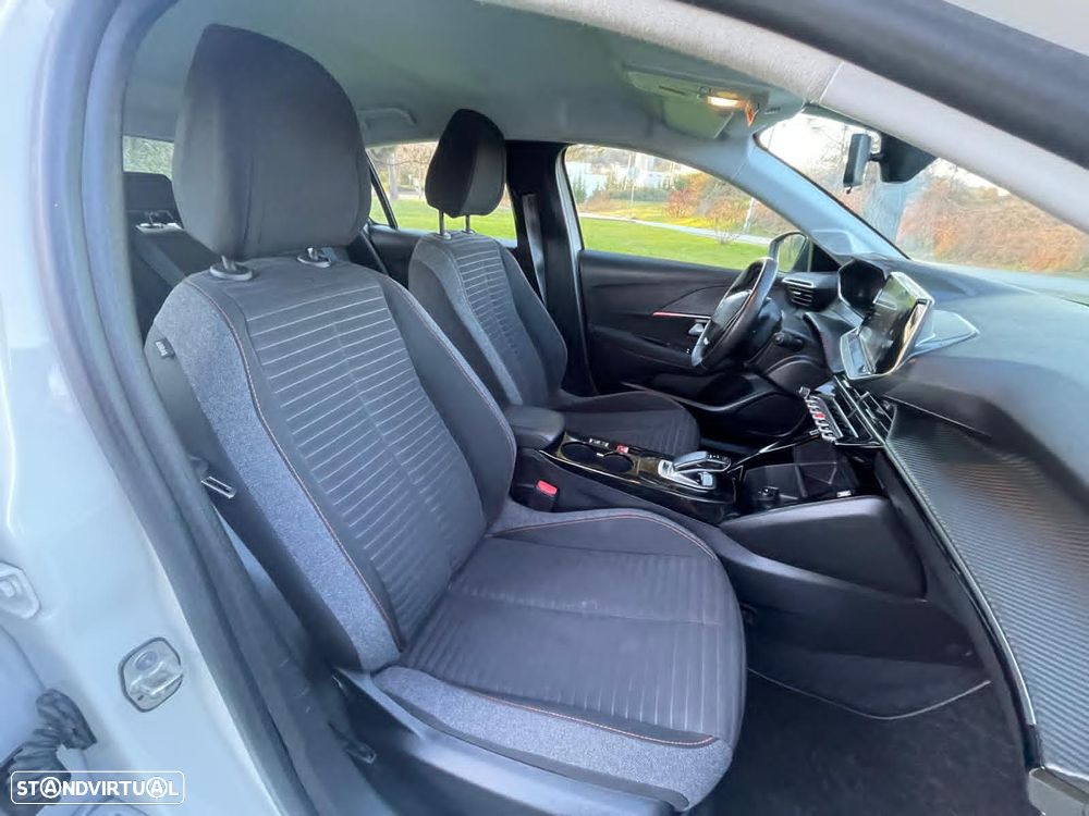 Peugeot e-208 Style - 10