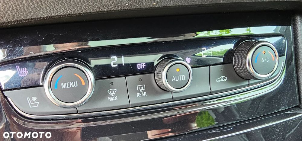 Opel Grandland X 1.6 DStart/Stop Automatik Business INNOVATION - 18