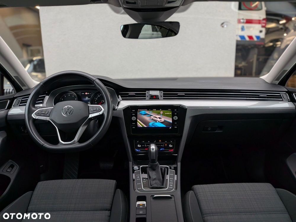 Volkswagen Passat 2.0 TSI Business DSG - 12