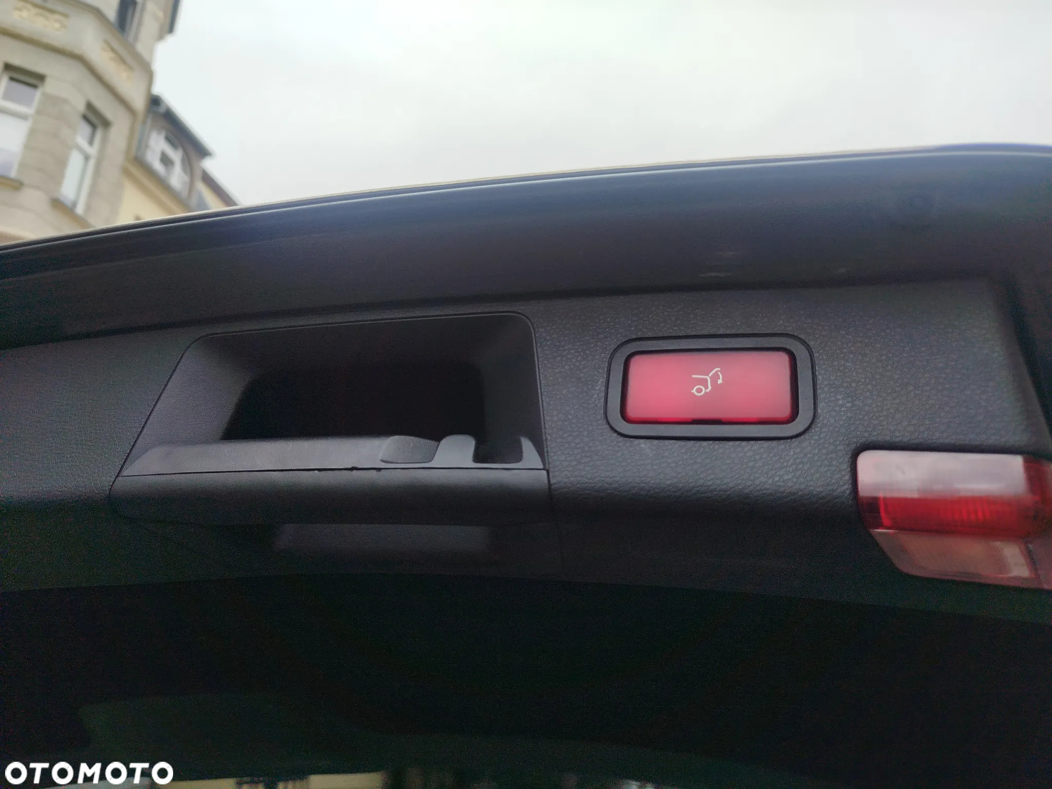 Mercedes-Benz Klasa C 220 T CDI DPF Automatik Avantgarde - 21
