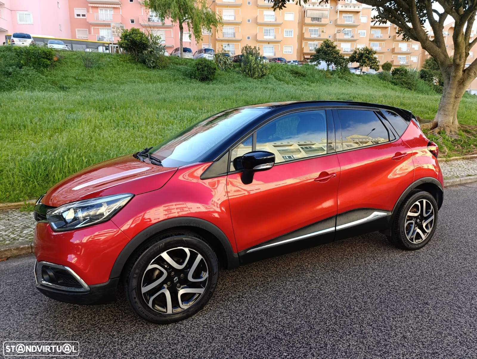 Renault Captur 0.9 TCE Exclusive - 2
