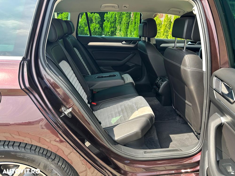 Volkswagen Passat 2.0 TDI DSG 4Motion R Executive - 10