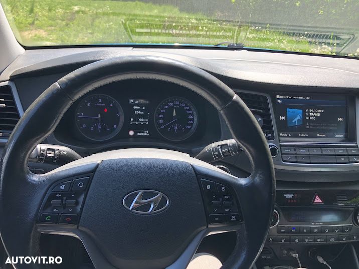 Hyundai Tucson 2.0 CRDI 4WD 6AT Luxury+ - 9