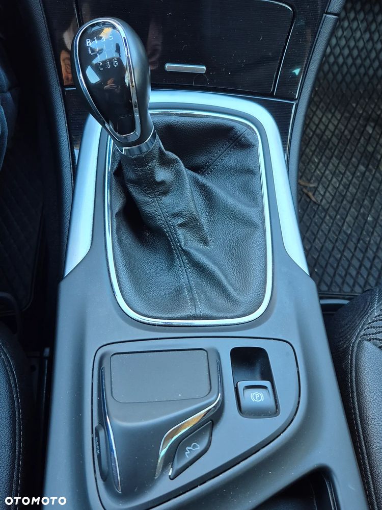 Opel Insignia 2.0 CDTI ecoFLEX Start/Stop Business Innovation - 16