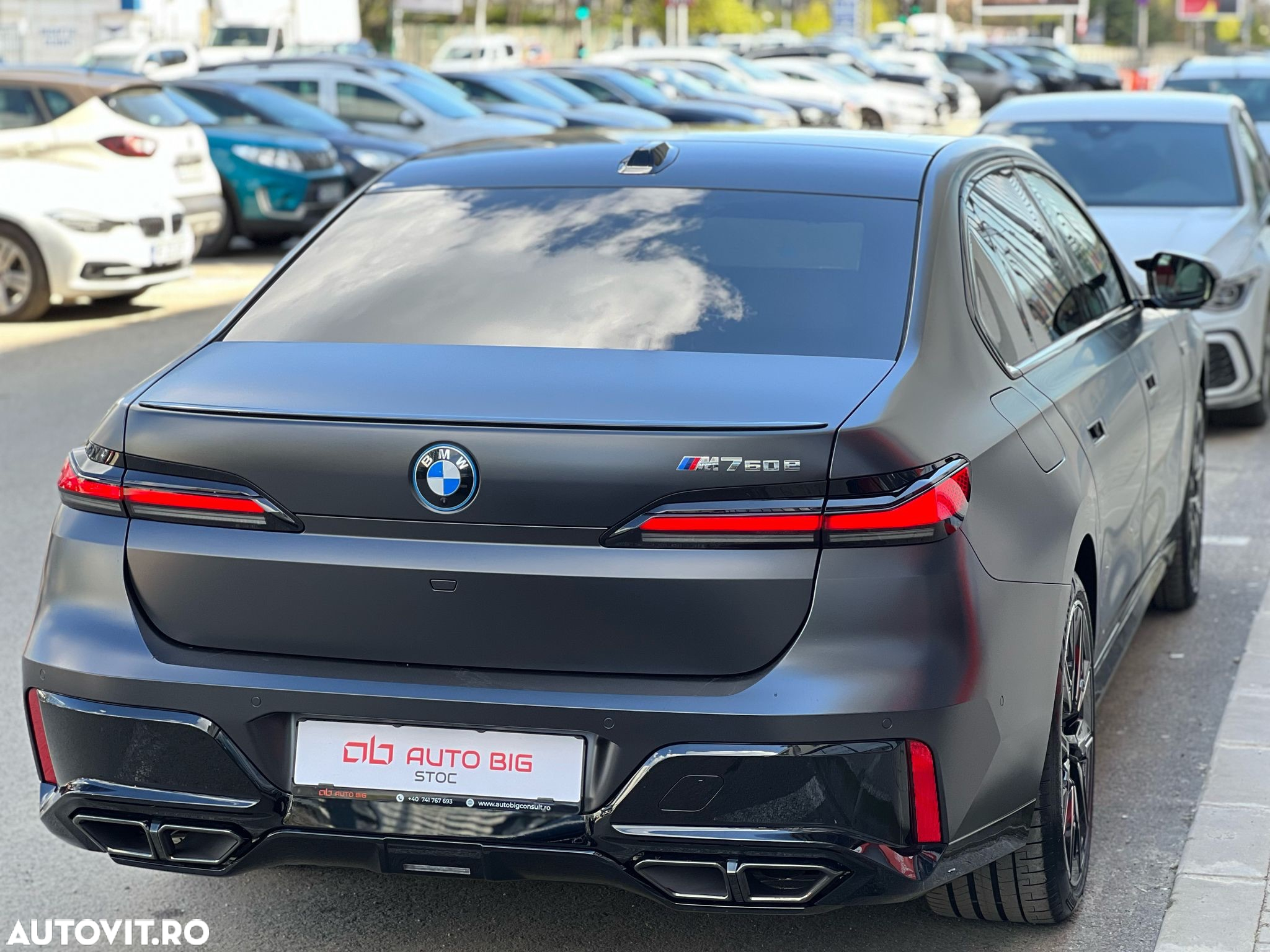 BMW M7 M760e xDrive - 9
