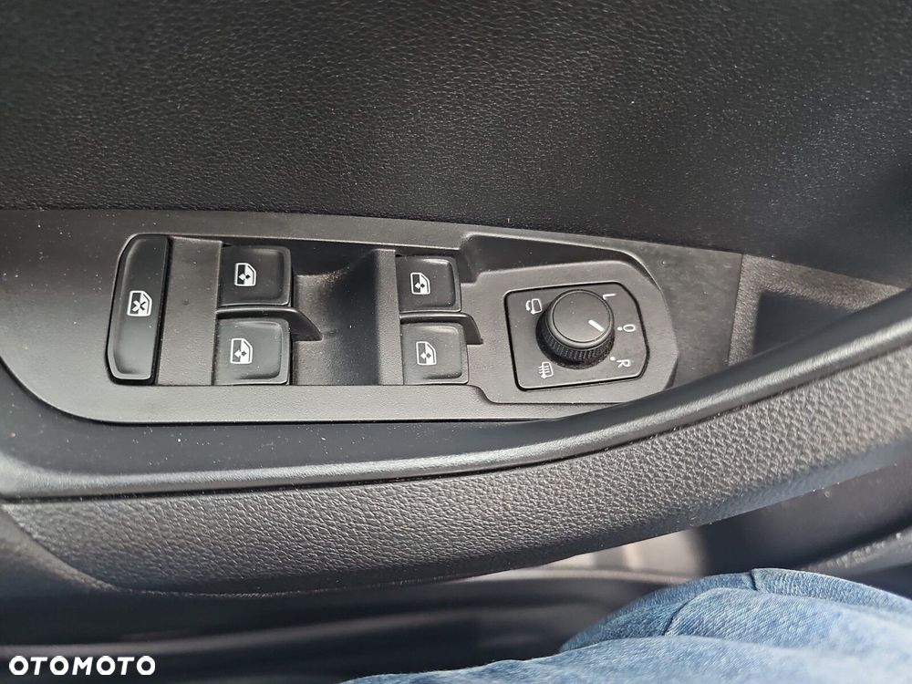 Skoda Karoq 1.5 TSI ACT Sportline DSG - 29