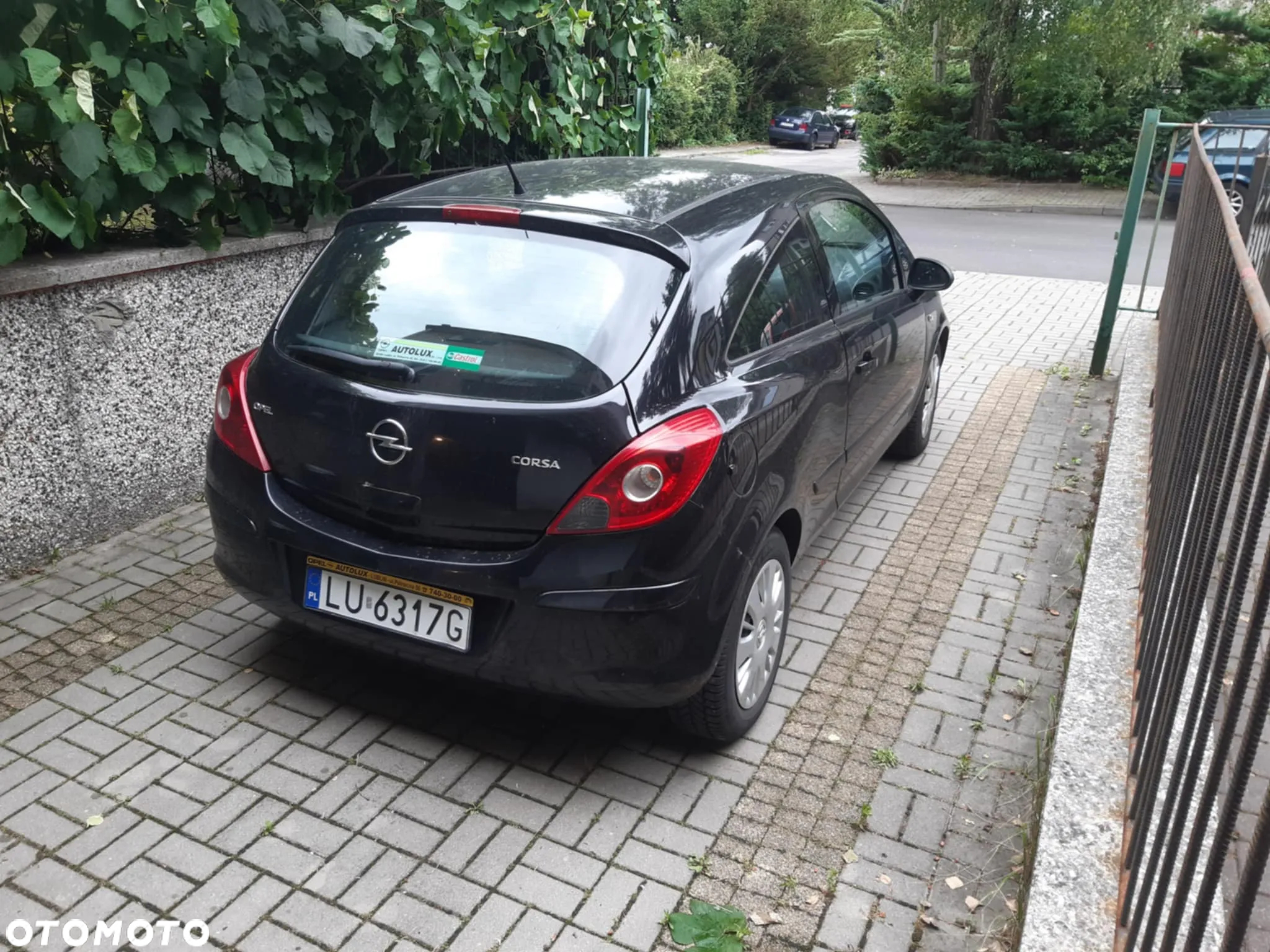 Opel Corsa 1.2 16V Cosmo - 3