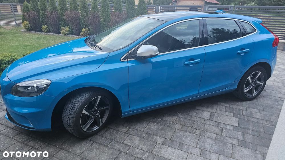 Volvo V40 D4 Drive-E R-Design Momentum - 3