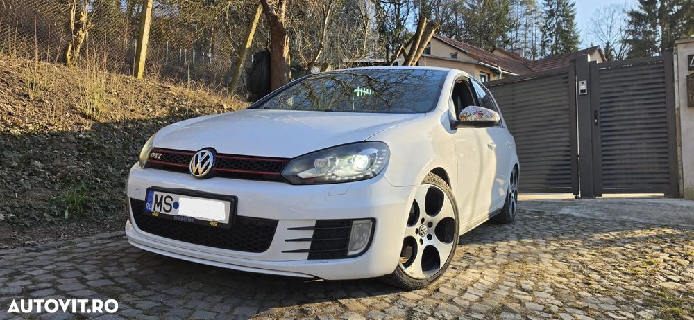 Volkswagen Golf 2.0 GTI DSG - 1