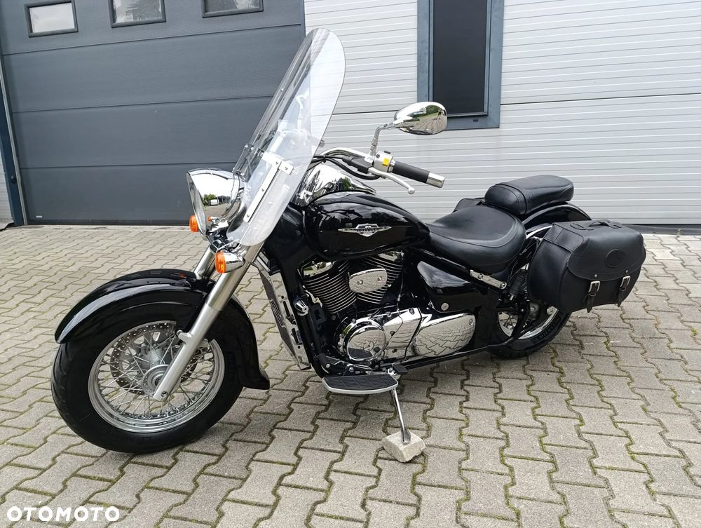 Suzuki Intruder - 5