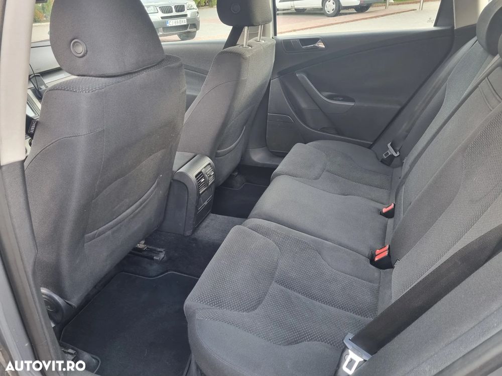 Volkswagen Passat Variant 1.9 TDI DPF Highline - 5