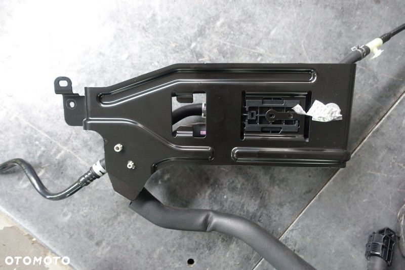 FILTR WĘGLOWY MAZDA 3 2.0 19r. - 5