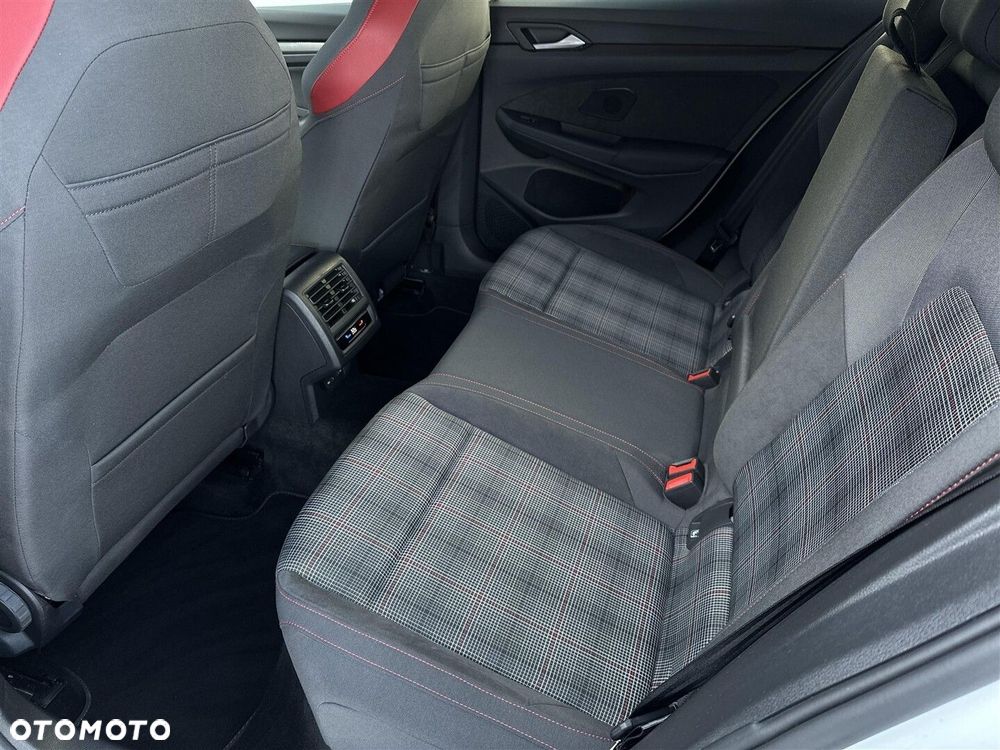 Volkswagen Golf 2.0 TSI GTI DSG - 12
