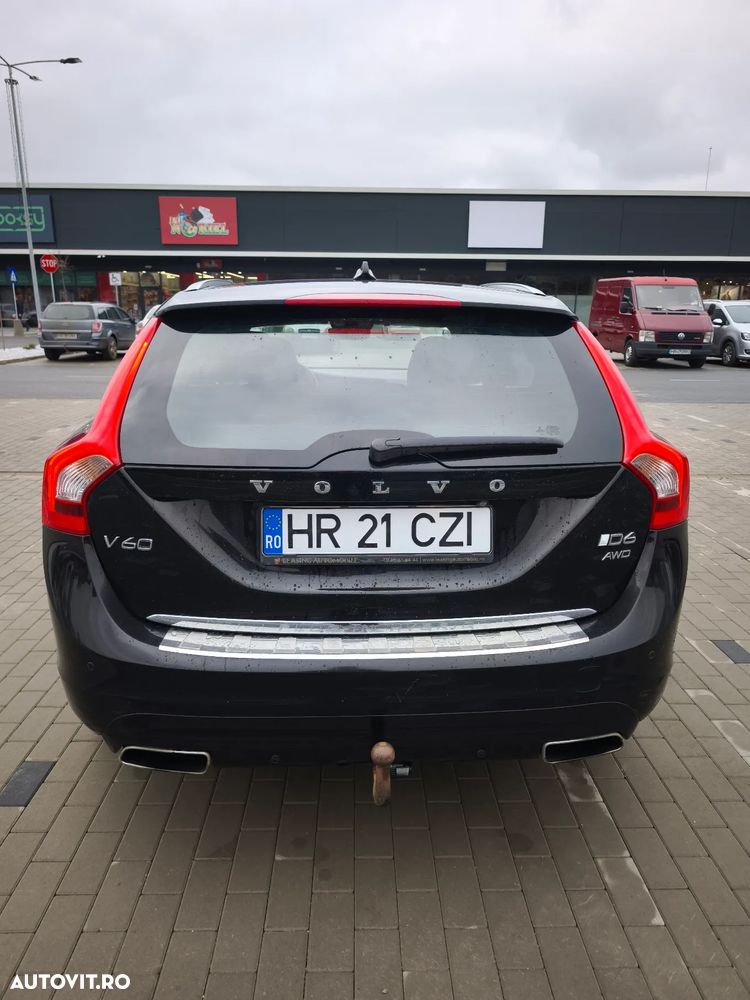 Volvo V60 D6 Plug-In-Hybrid AWD Geartronic Summum - 5