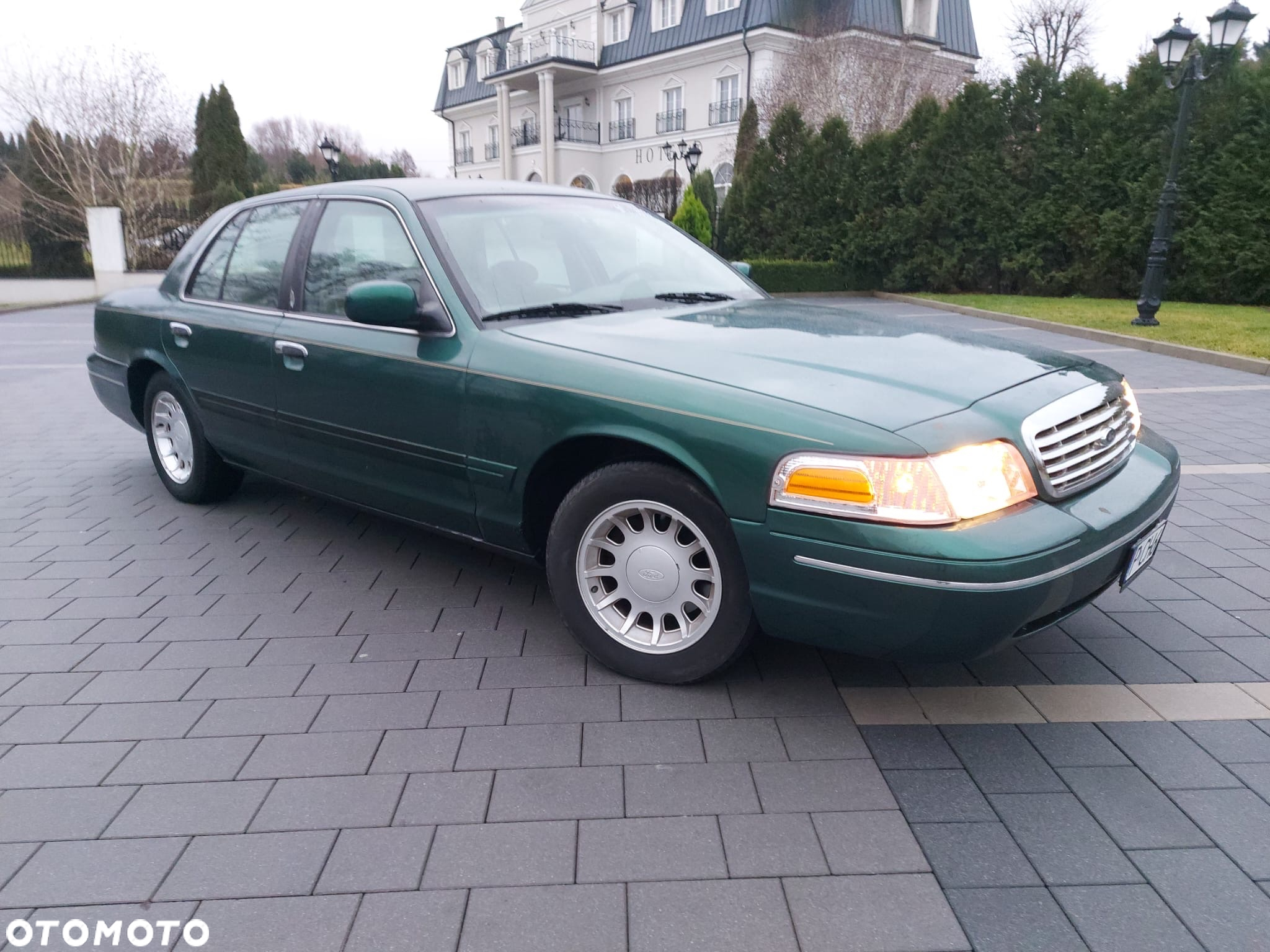 Ford Crown Victoria 4.6 LTD LX - 4