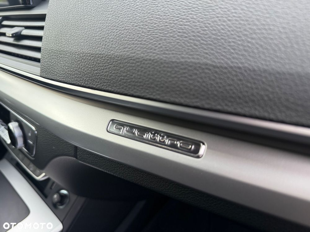 Audi Q5 50 TFSIe quattro S tronic S line - 29