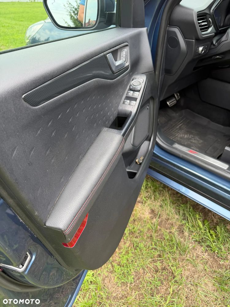 Ford Kuga 2.0 EcoBlue AWD ST-Line X - 9