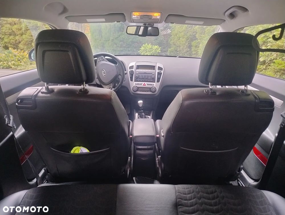 Kia Ceed 2.0 crdi Optimum - 4