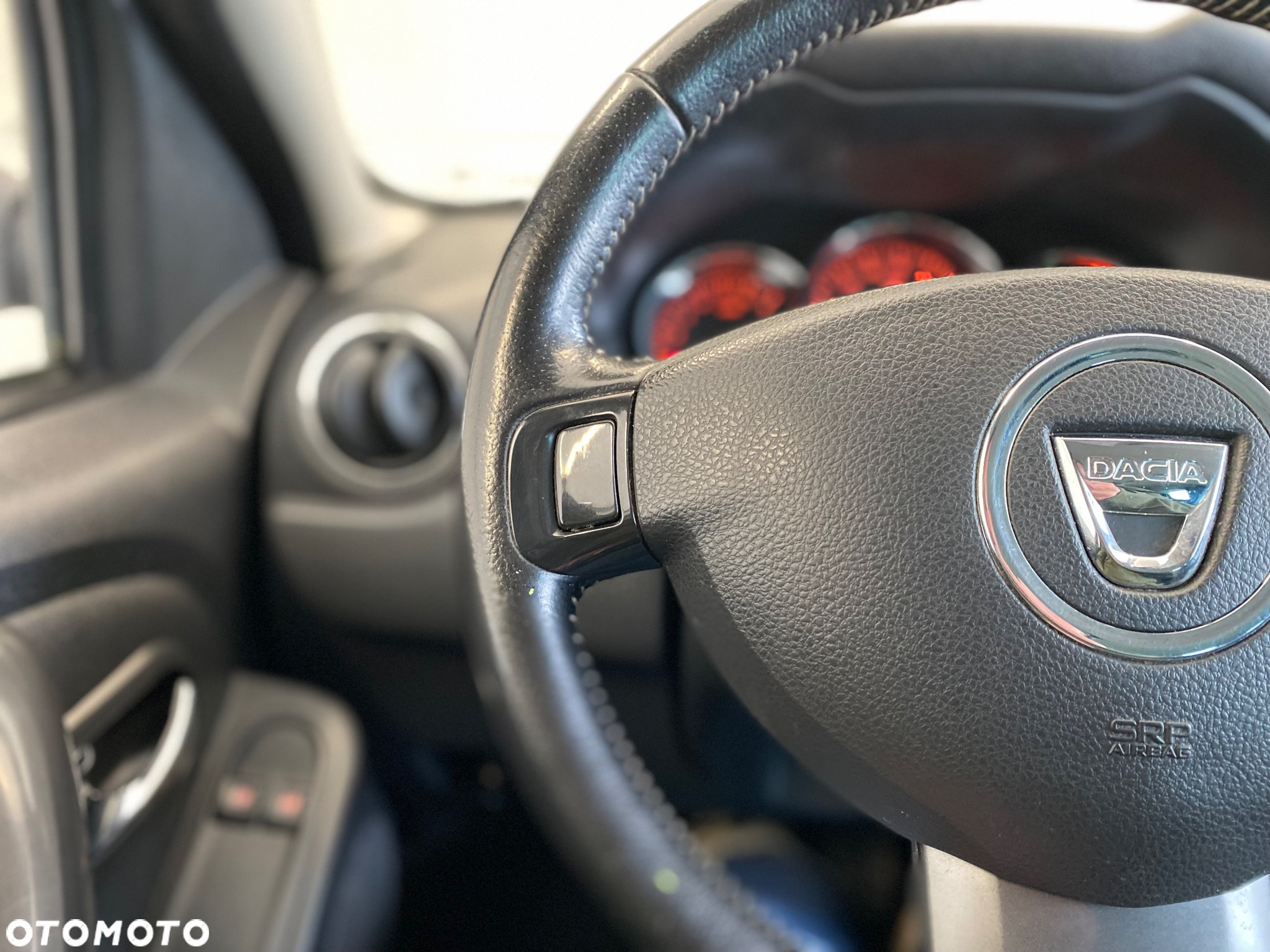 Dacia Duster 1.6 Laureate - 19