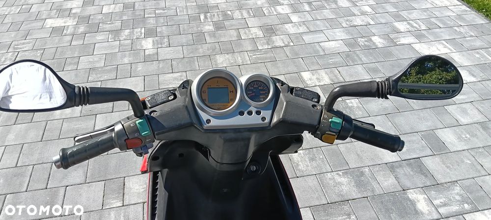 Yamaha Aerox - 7
