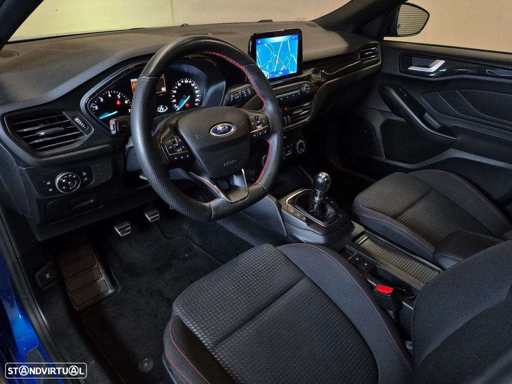 Ford Focus 1.0 EcoBoost ST-Line - 29