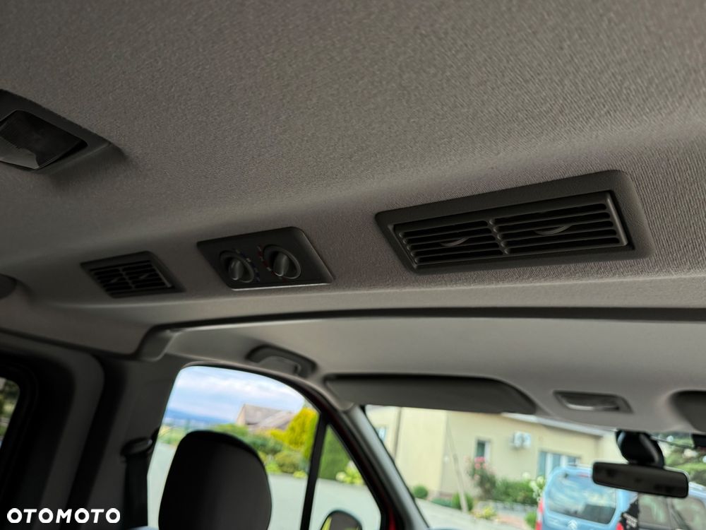 Renault Trafic L1H1 Passenger Lux - 30